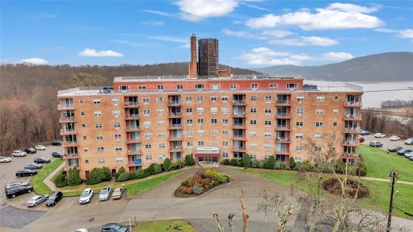 $140,000 | 1 Lakeview Drive, Unit 4L, Peekskill, NY 10566