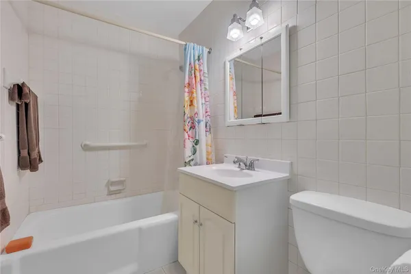 $140,000 | 1 Lakeview Drive, Unit 4L, Peekskill, NY 10566