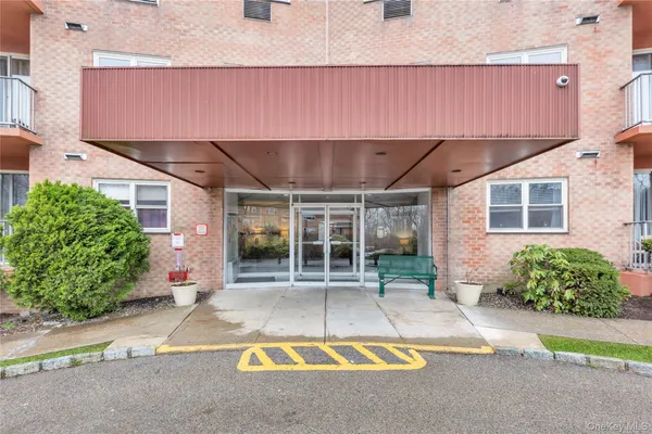 $140,000 | 1 Lakeview Drive, Unit 4L, Peekskill, NY 10566