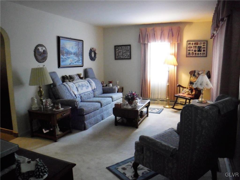 127 O W Road Bangor, PA 18013 - Photo 5 of 28 Gallery Image 5