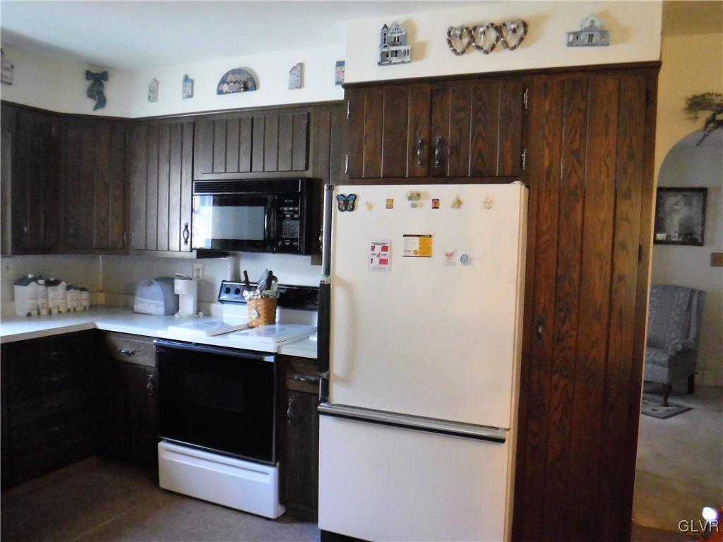 127 O W Road Bangor, PA 18013 - Photo 8 of 28 Gallery Image 8