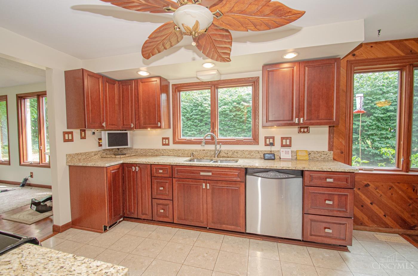 41 Lynn Rae Circle Centerville, OH 45458 - Photo 20 of 35