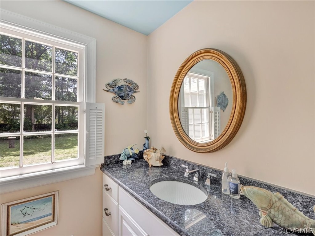 13631 Thorngate Road Midlothian, VA 23113 - Photo 17 of 33