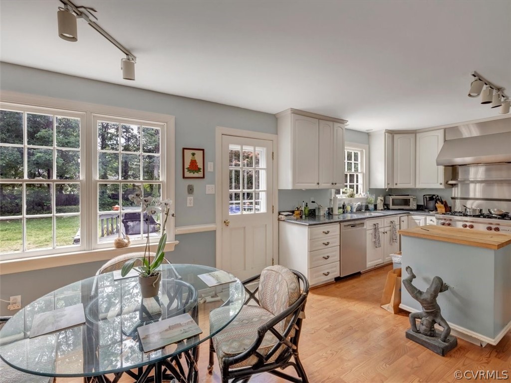 13631 Thorngate Road Midlothian, VA 23113 - Photo 8 of 33