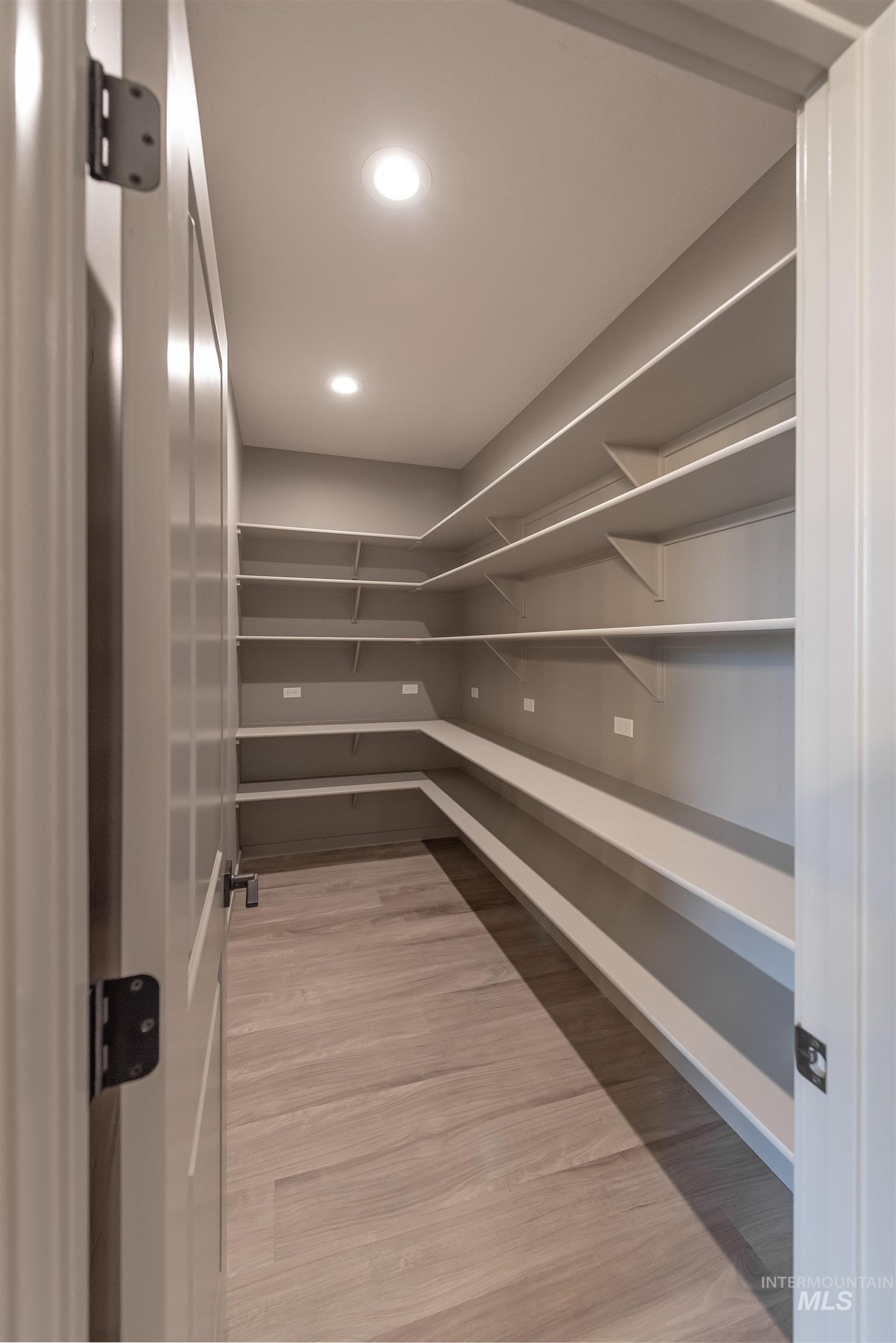 360 South Bumper Way Boise, ID 83716 - Photo 10 of 34 View of pantry