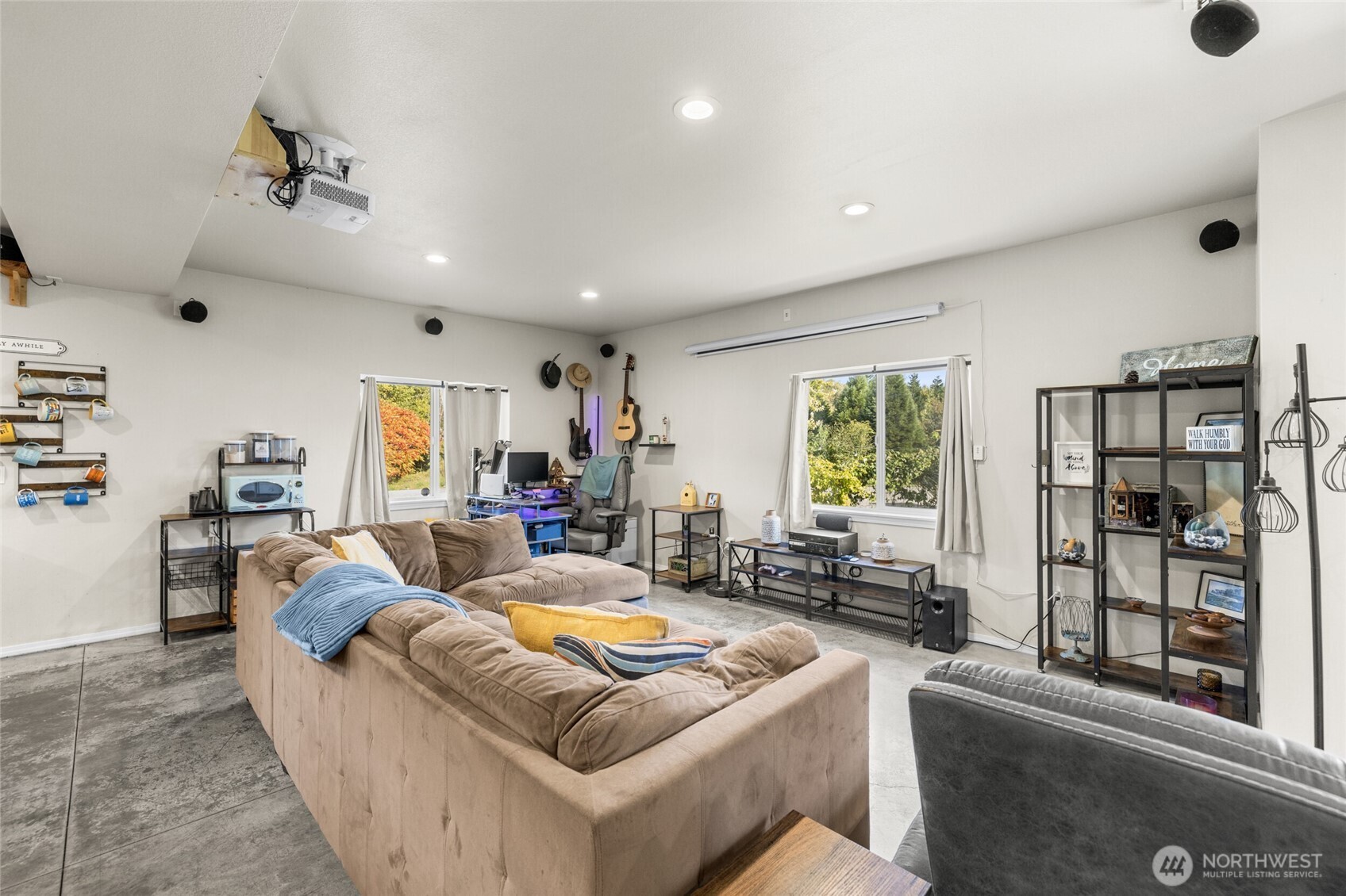 3696 Legg Road Bow, WA 98232 - Photo 5 of 29 Gallery Image 5