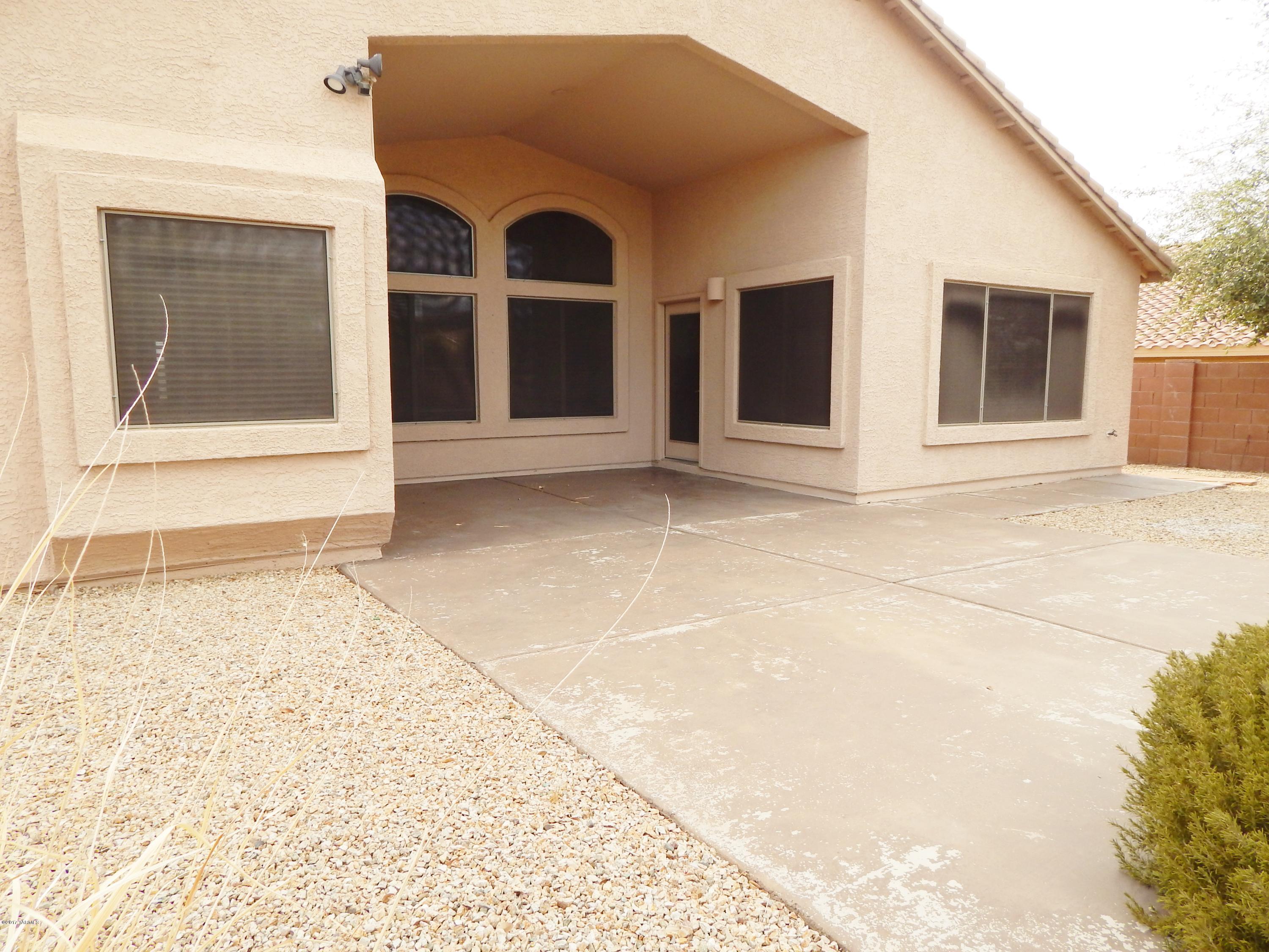 17169 South Scarlet Cliff Place Vail, AZ 85641 - Photo 12 of 15
