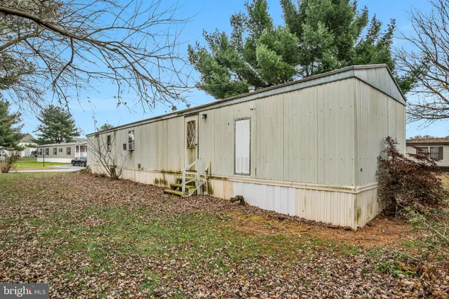 a view of outdoor space yard and patio