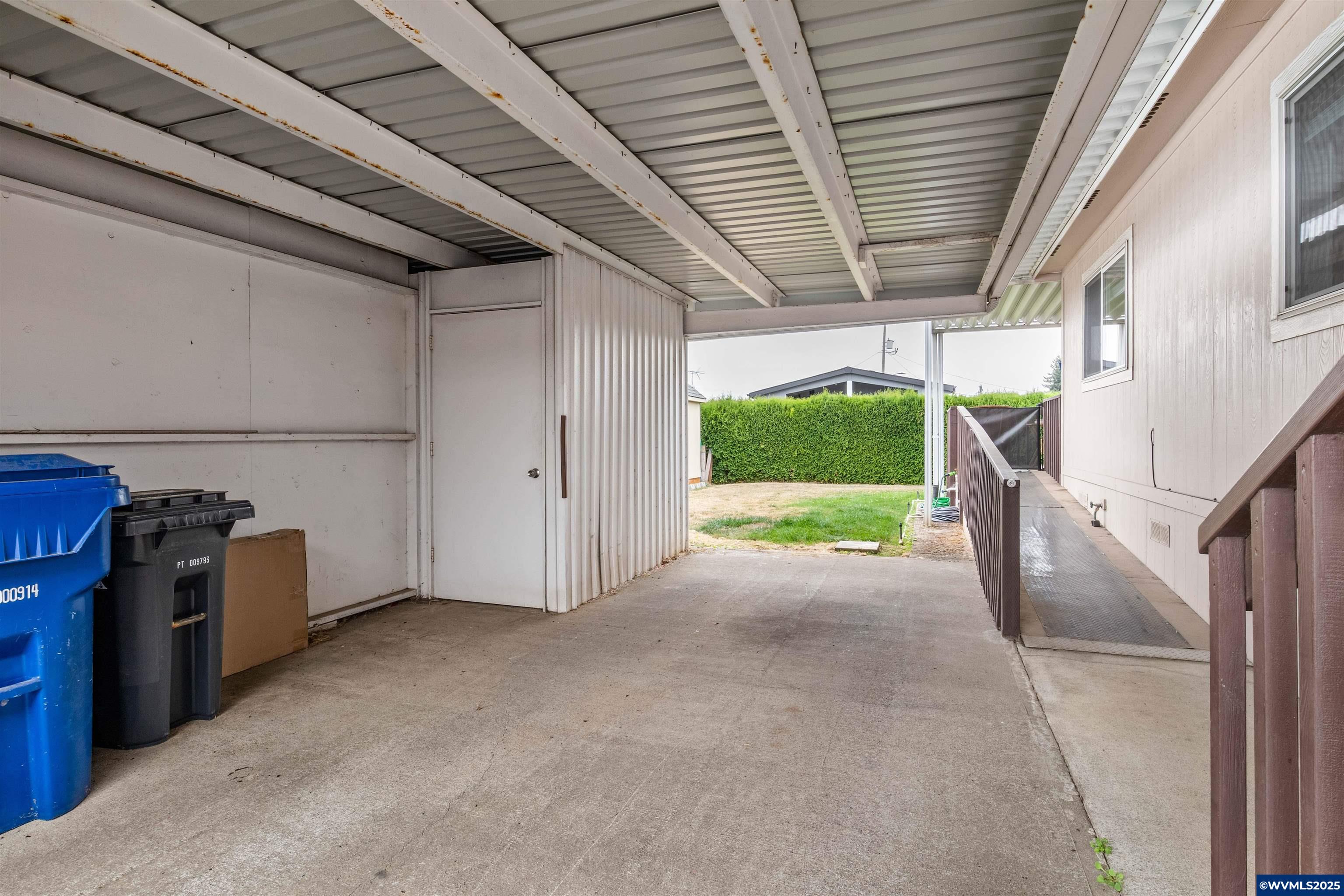 5422 Portland Road Northeast, Unit 22 Salem, OR 97305 - Photo 35 of 40