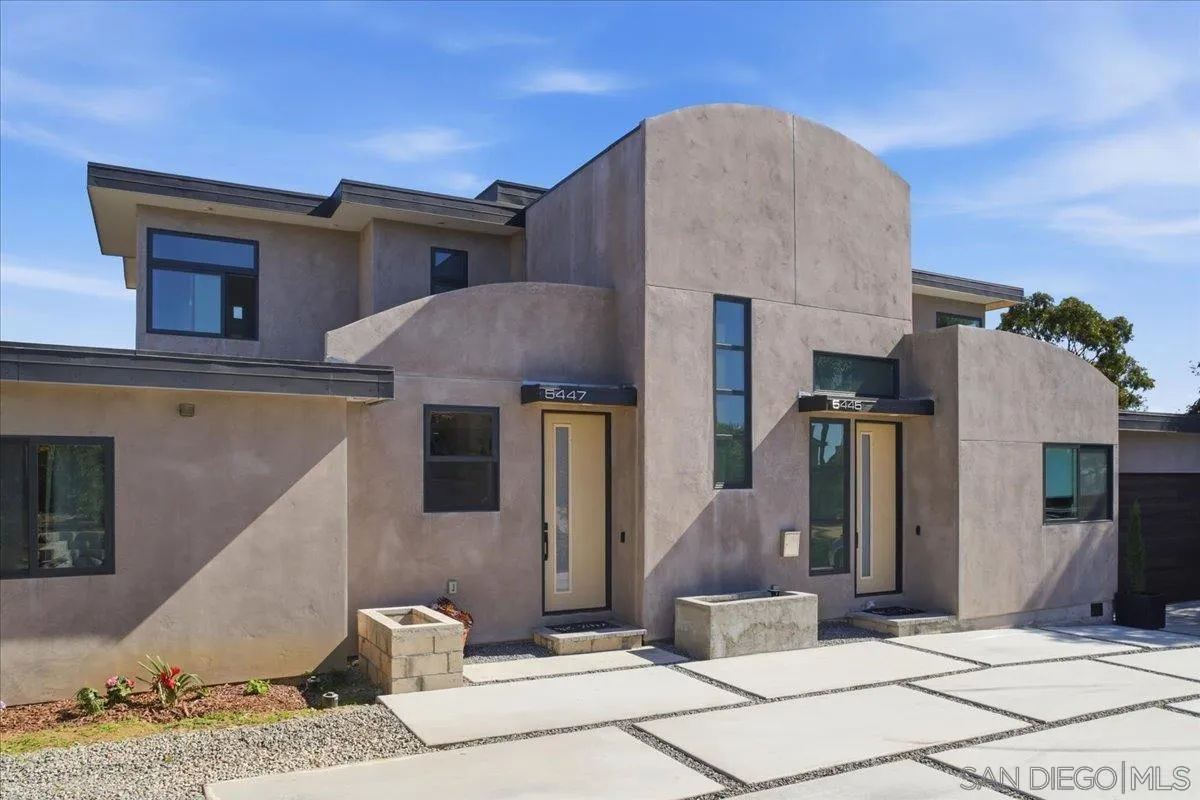 5447 Soledad Road La Jolla, CA 92037 - Photo 1 of 37