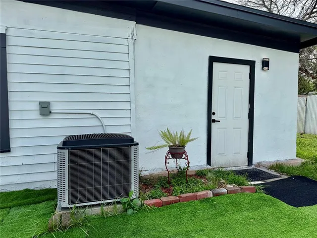 $270,000 | 1813 East Wood Street, Tampa, FL 33604