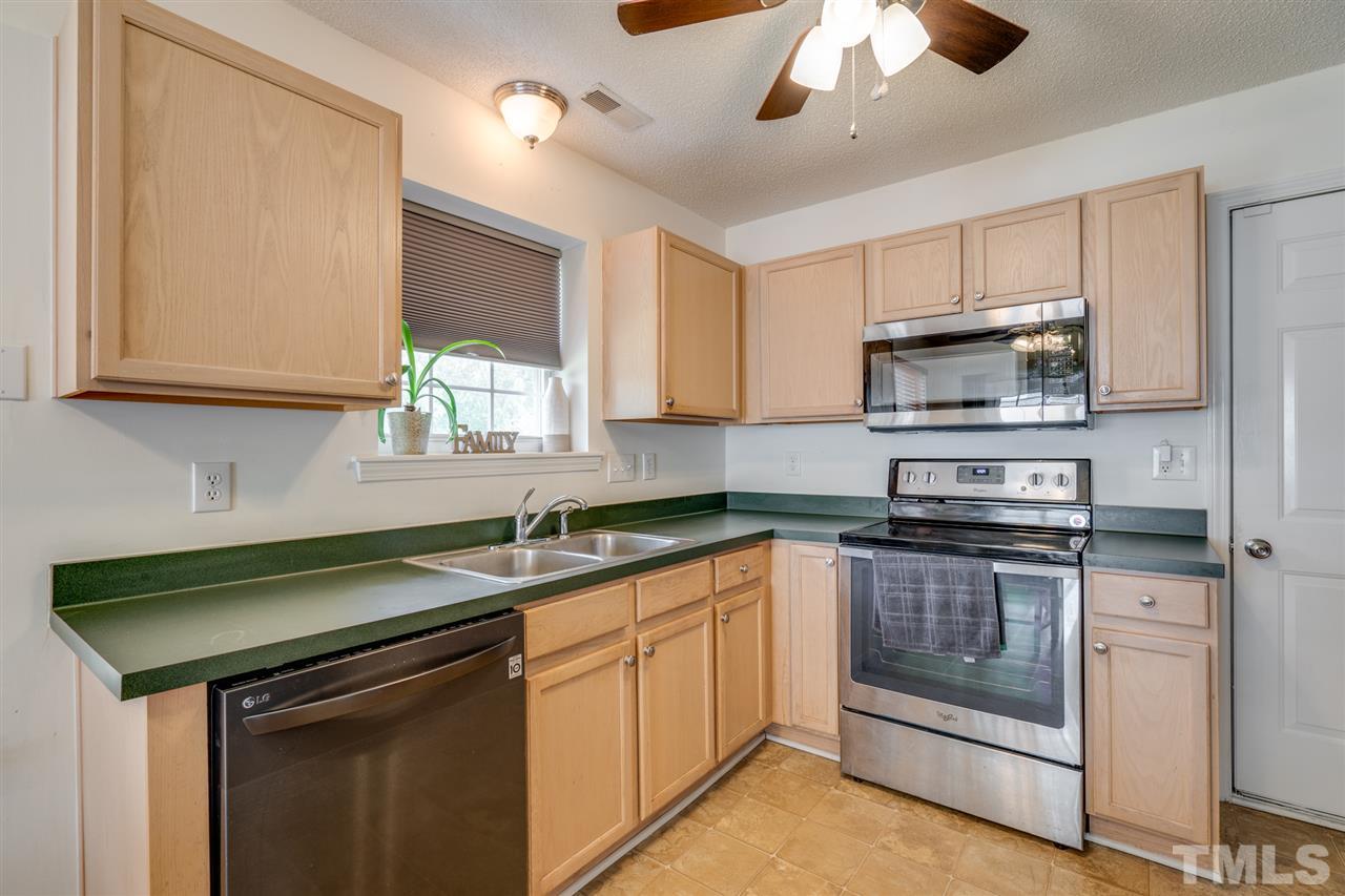 301 Ridge Lake Drive Apex, NC 27539 - Photo 10 of 29