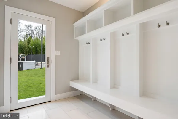 $3,995,000 | 6704 Arroyo Court, North Bethesda, MD 20852