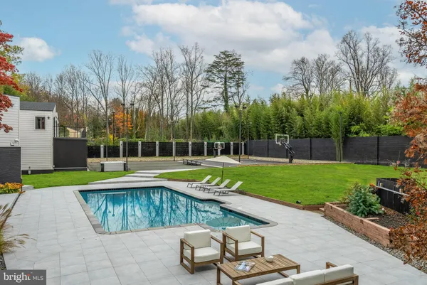 $3,995,000 | 6704 Arroyo Court, North Bethesda, MD 20852