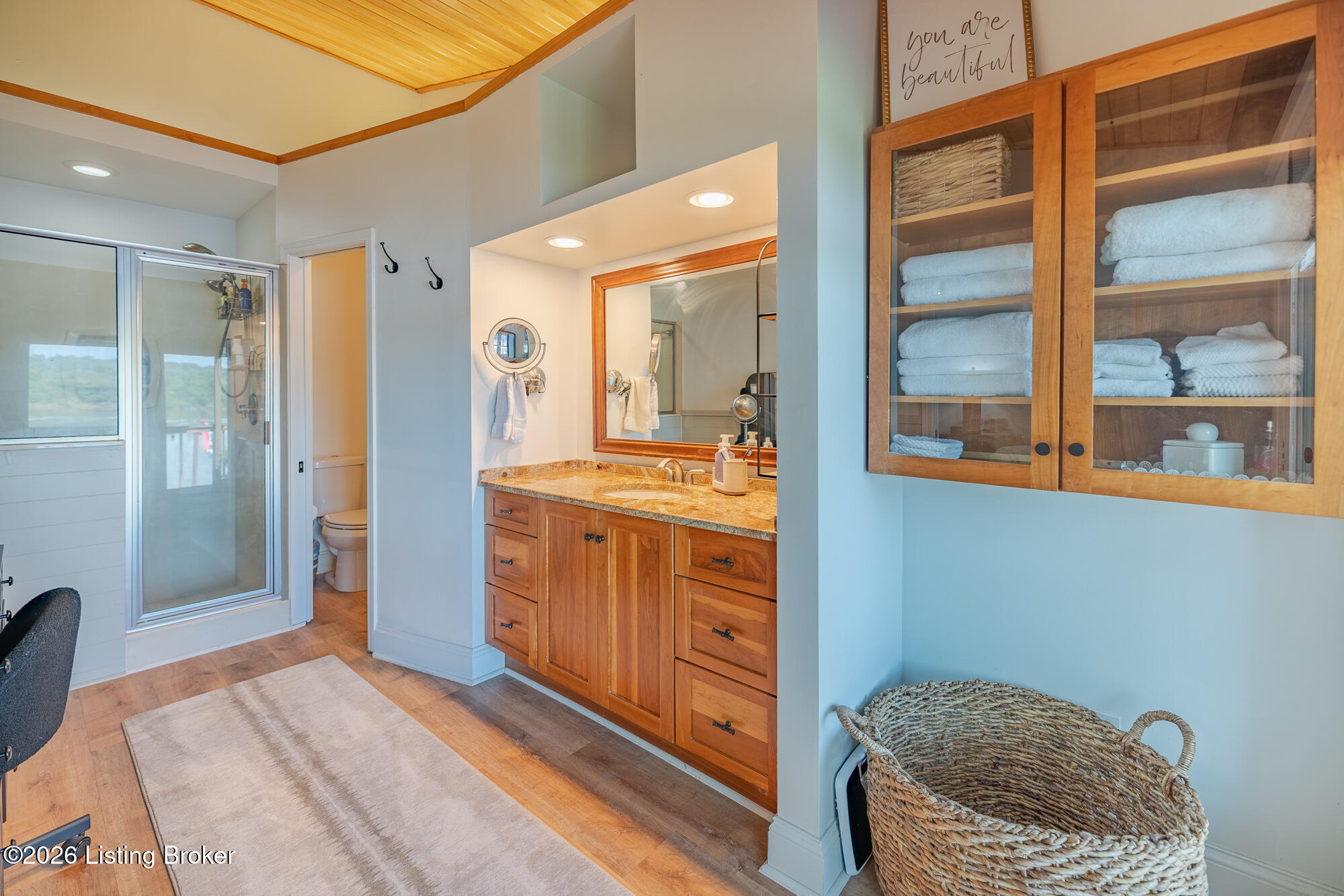 3028 Belknap Beach Road Prospect, KY 40059 - Photo 26 of 70 Primary Bathroom with water closet