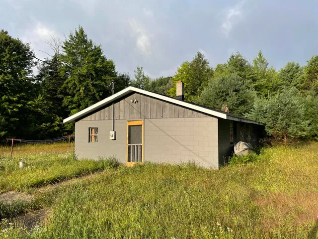 $375,000 | 11845 East 24th Street, Reed City, MI 49677