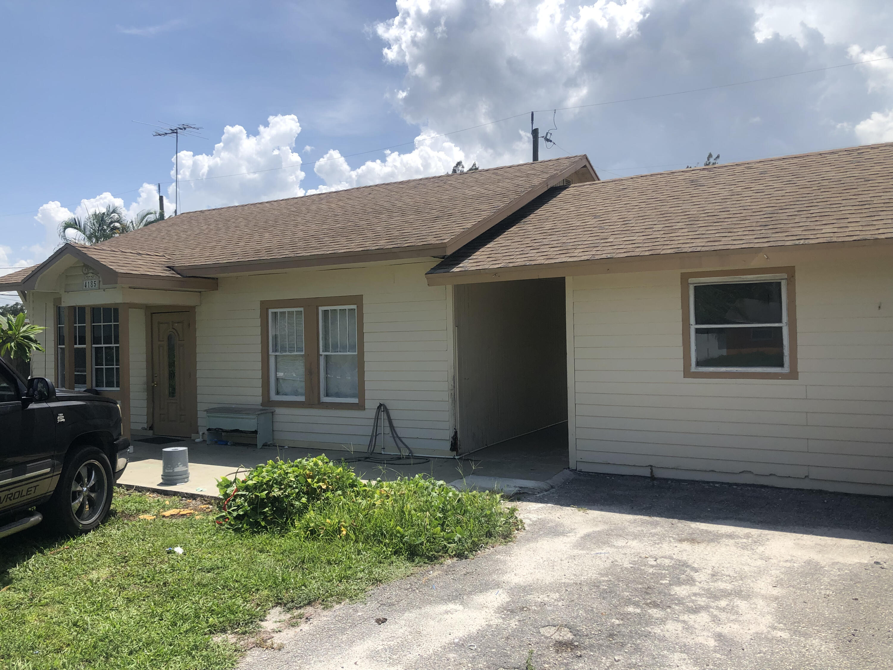 4185 Foss Road Lake Worth, FL 33461 - Photo 1 of 3 Front
