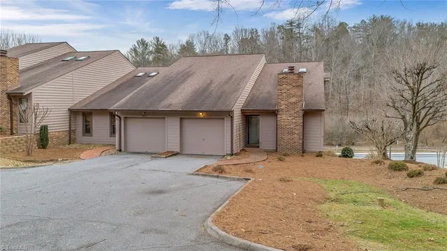 $299,900 | 1508 Ivy Trace, Wilkesboro, NC 28697