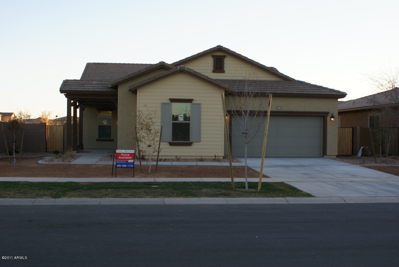 3991 East Weather Vane Road Gilbert, AZ 85296 - Photo 1 of 10 Front