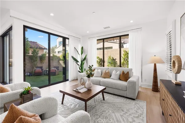 $2,699,000 | 217 Piazza, Irvine, CA 92602