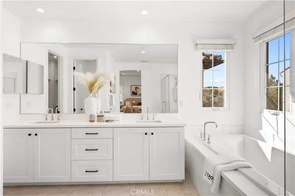 $2,699,000 | 217 Piazza, Irvine, CA 92602