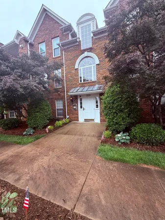 $209,999 | 2221 Delaney Drive, Unit 112, Burlington, NC 27215