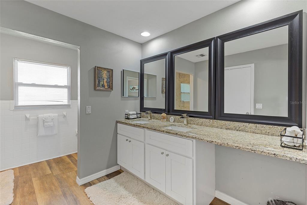 309 Shore T Road Nokomis, FL 34275 - Photo 23 of 53 Gallery Image 23