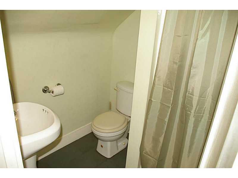 9 Salt Pond Road Friendship, ME 04547 - Photo 15 of 24 Bathroom.