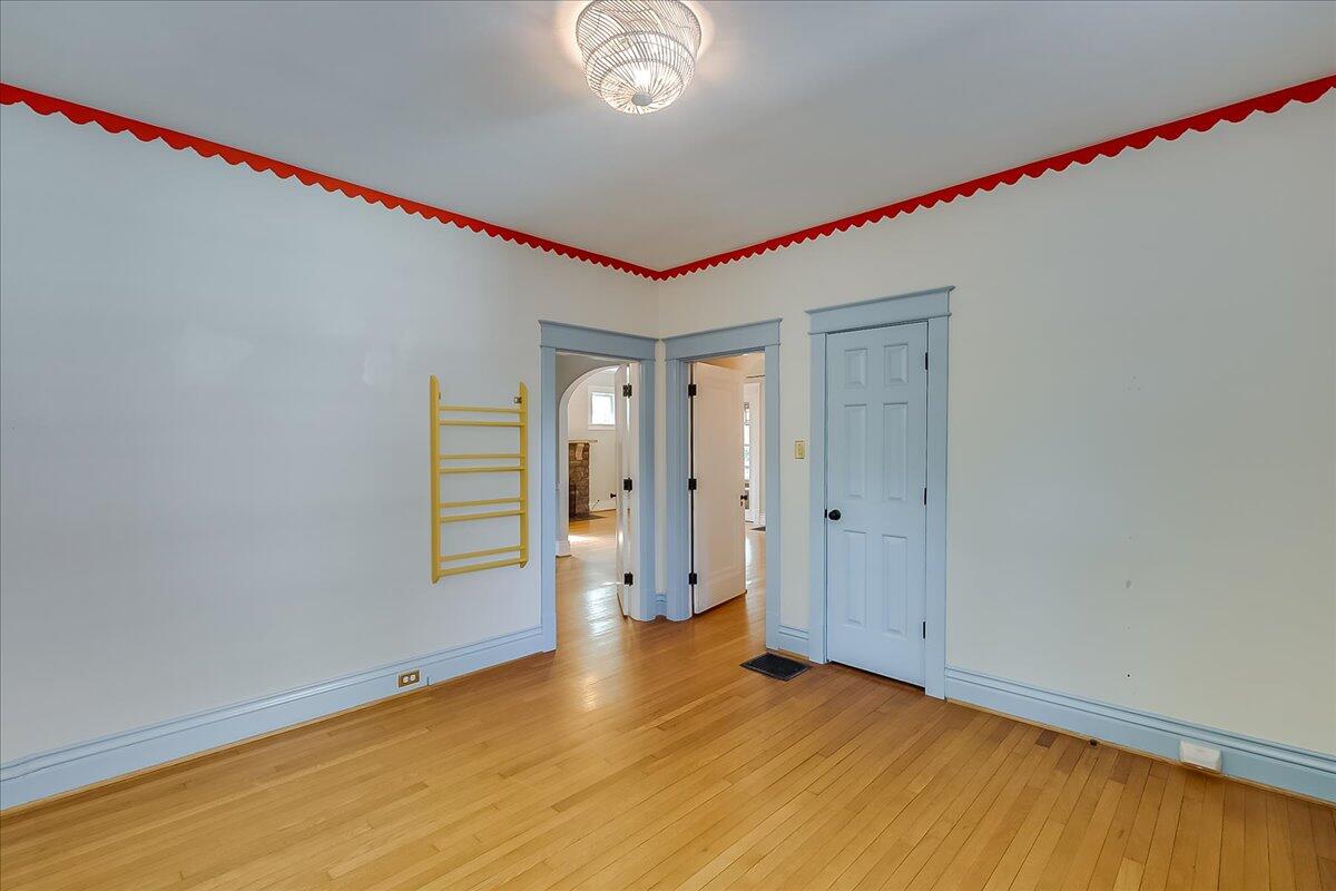 1041 Fontaine Road Lexington, KY 40502 - Photo 16 of 39 20-2-14