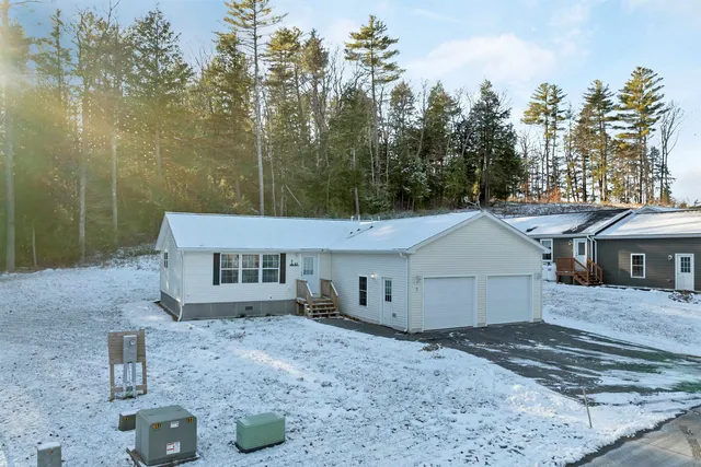 $319,000 | 63 Mansfield Woods Way, New Hampton, NH 03256