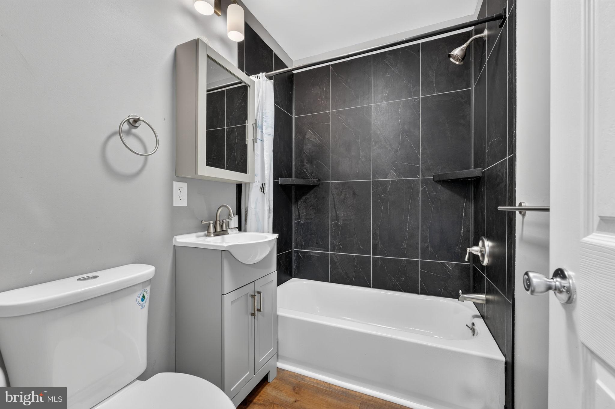 2042 Conowingo Road Rising Sun, MD 21911 - Photo 27 of 38 Bathroom w/ Tub