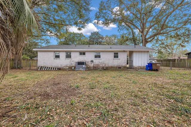 $2,595 | 1322 Hermitage Avenue, Charleston, SC 29412