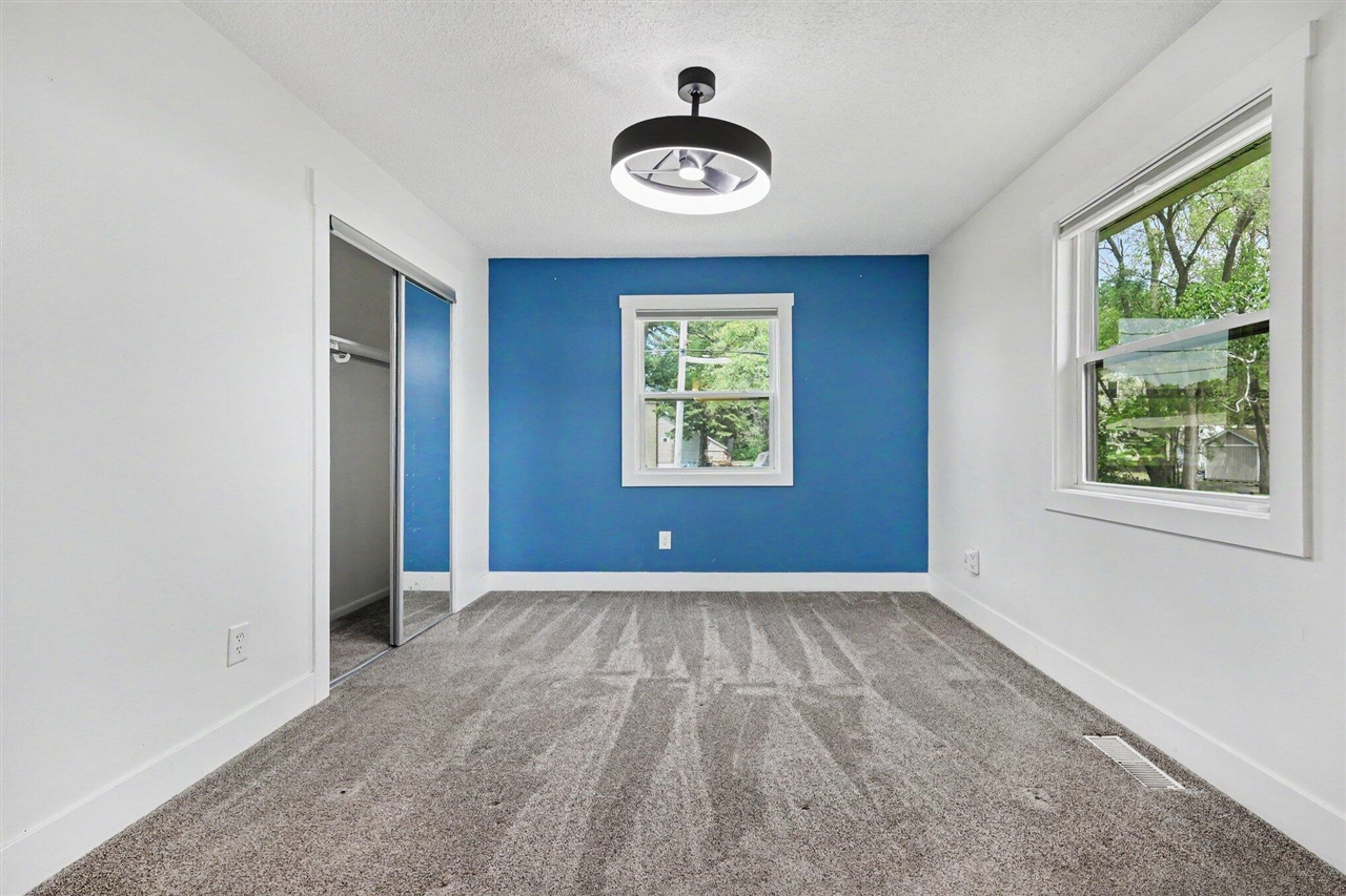 2865 South Patterson Road Wayland, MI 49348 - Photo 8 of 40