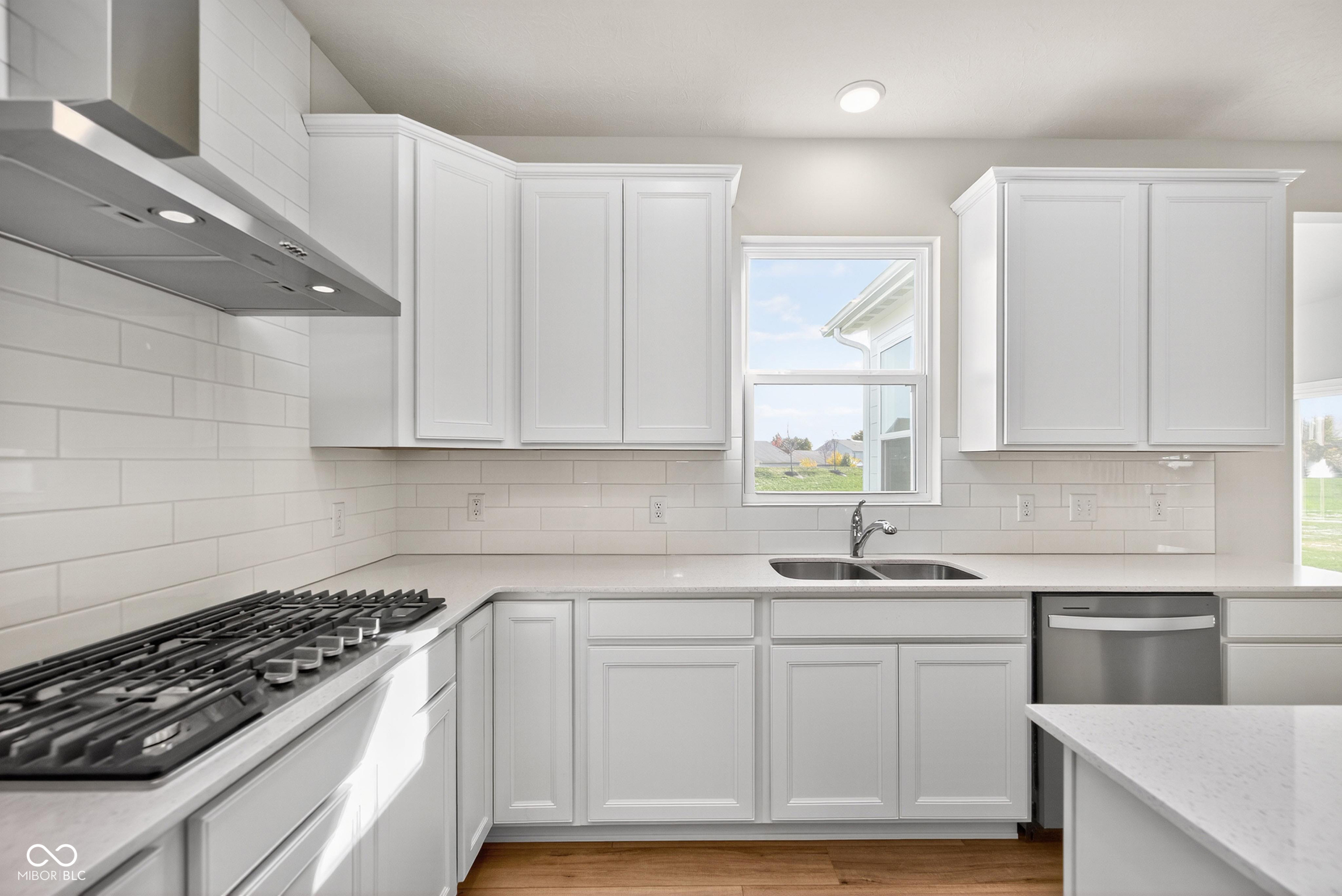 9459 Jackson Way Avon, IN 46123 - Photo 5 of 34