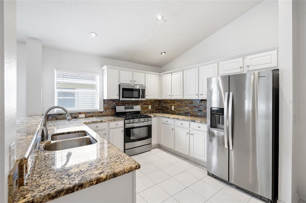 16926 Hawkridge Road Lithia, FL 33547 - Photo 11 of 61