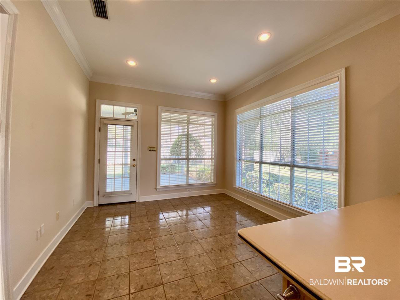 506 Potters Mills Road Daphne, AL 36526 - Photo 14 of 50 BREAKFAST AND KITCHEN