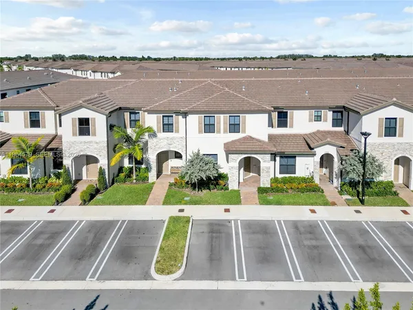 front view of house with a yard