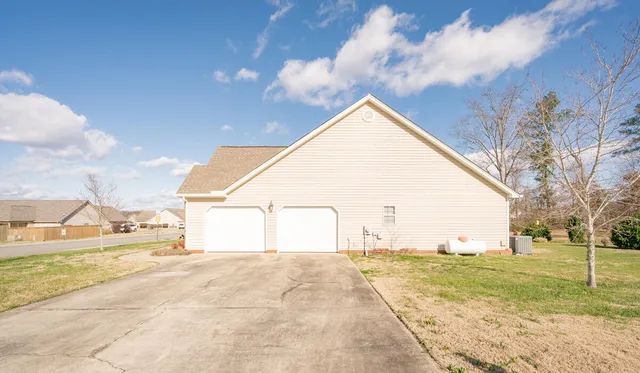 $325,000 | 136 Honeyberry Lane, Rossville, GA 30741