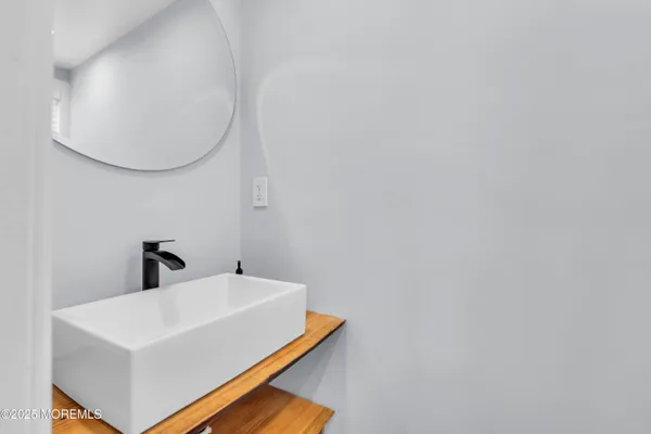 $2,950 | 709 17th Avenue, Unit 1, Lake Como, NJ 07719