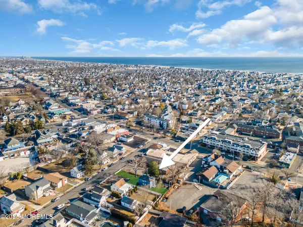 $2,950 | 709 17th Avenue, Unit 1, Lake Como, NJ 07719