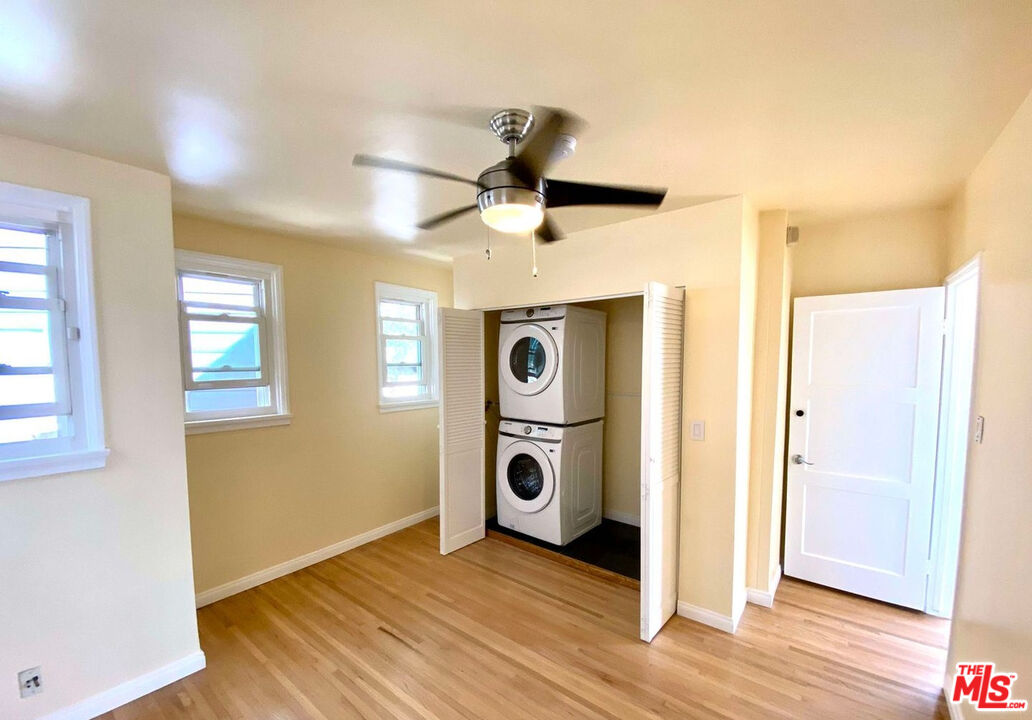 2019 Hillcrest Road Los Angeles, CA 90068 - Photo 8 of 10
