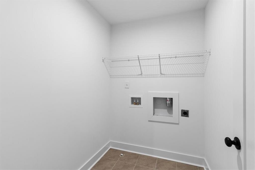 3376 Macaiva Alley Avondale Estates, GA 30002 - Photo 33 of 42 a view of a small space