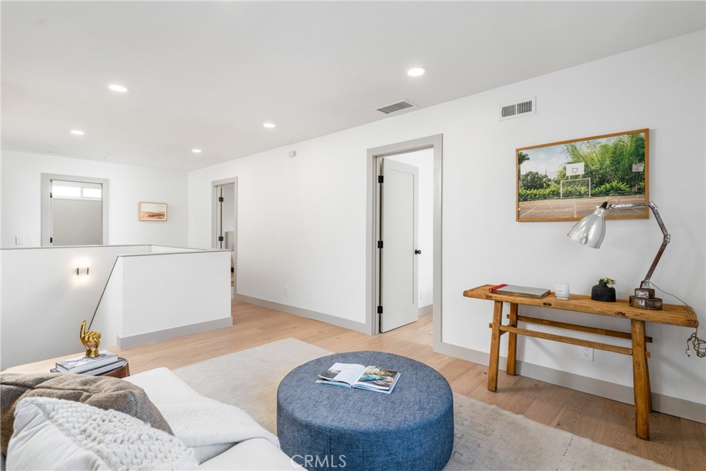 3383 Marigold Circle Costa Mesa, CA 92626 - Photo 21 of 43