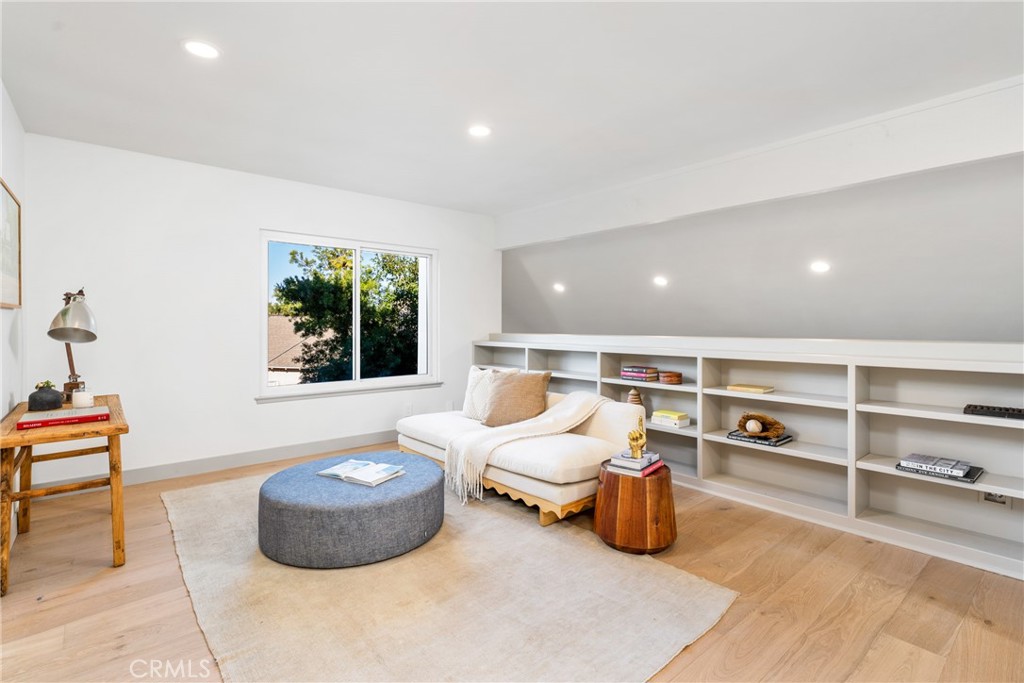 3383 Marigold Circle Costa Mesa, CA 92626 - Photo 22 of 43