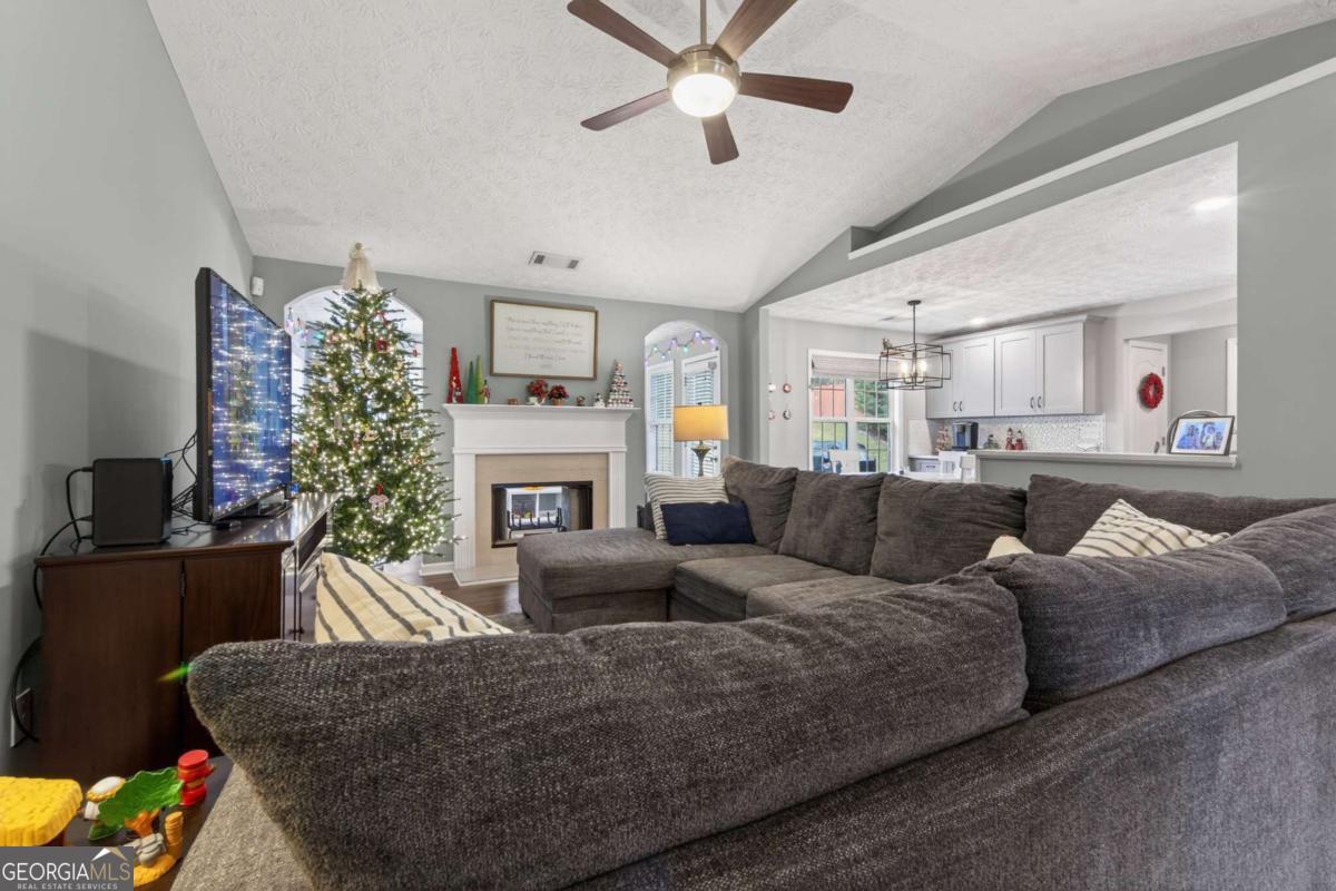 1106 Sutherland Drive Winder, GA 30680 - Photo 8 of 47