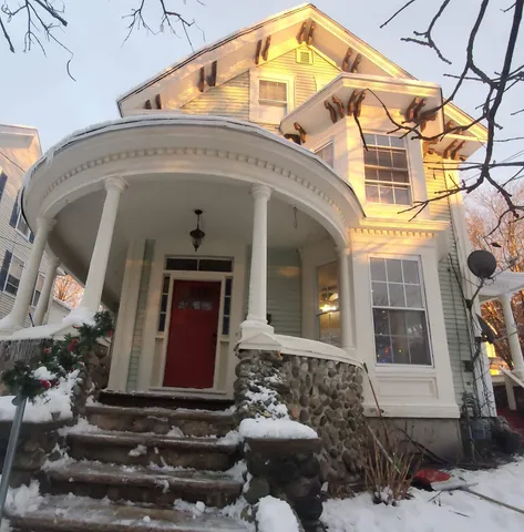 $2,100 | 3 Broadway, Pembroke, NH 03275