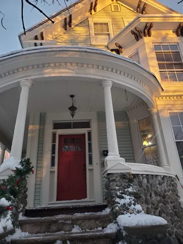 $2,100 | 3 Broadway, Pembroke, NH 03275