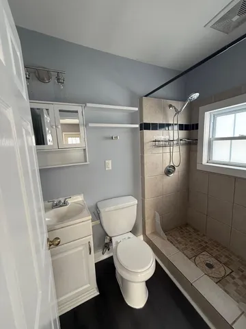 $2,100 | 3 Broadway, Pembroke, NH 03275