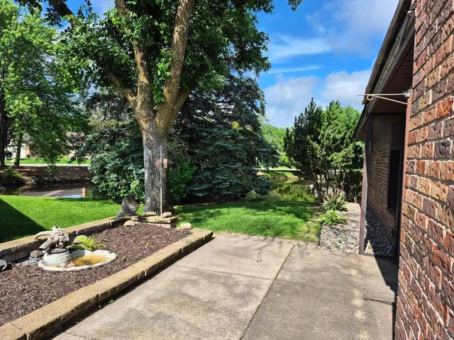 $395,000 | 1021 Yuma Lane North, Plymouth, MN 55447