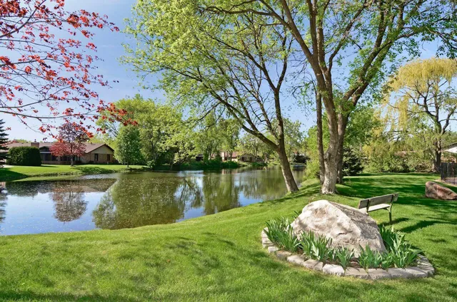 $395,000 | 1021 Yuma Lane North, Plymouth, MN 55447